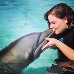 Meet your Posher, Bari